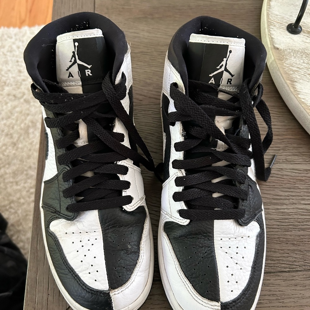 Jordan 1 Mid Split Black size 9 women’s